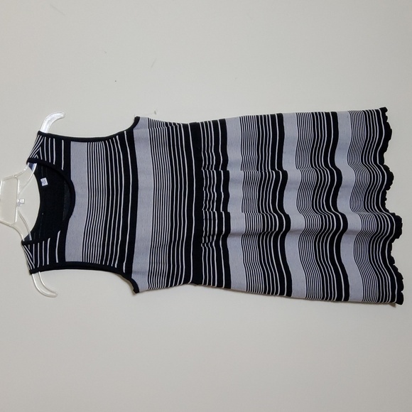 isaac Mizrahi Black & White Sleeveless Stretch Dress Size M - Picture 1 of 4